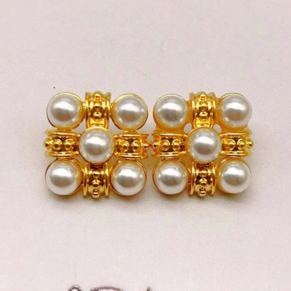 Vintage Style Faux Pearl Gold Tone Statement Earrings - Picture 3 of 4